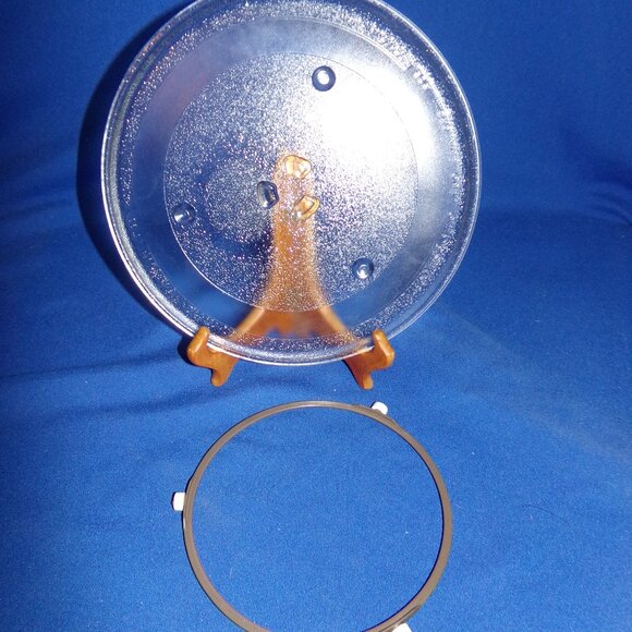 Vintage Magic Chef Microwave Turntable & Roller Insert - 10 1/2 inch - Picture 2 of 3